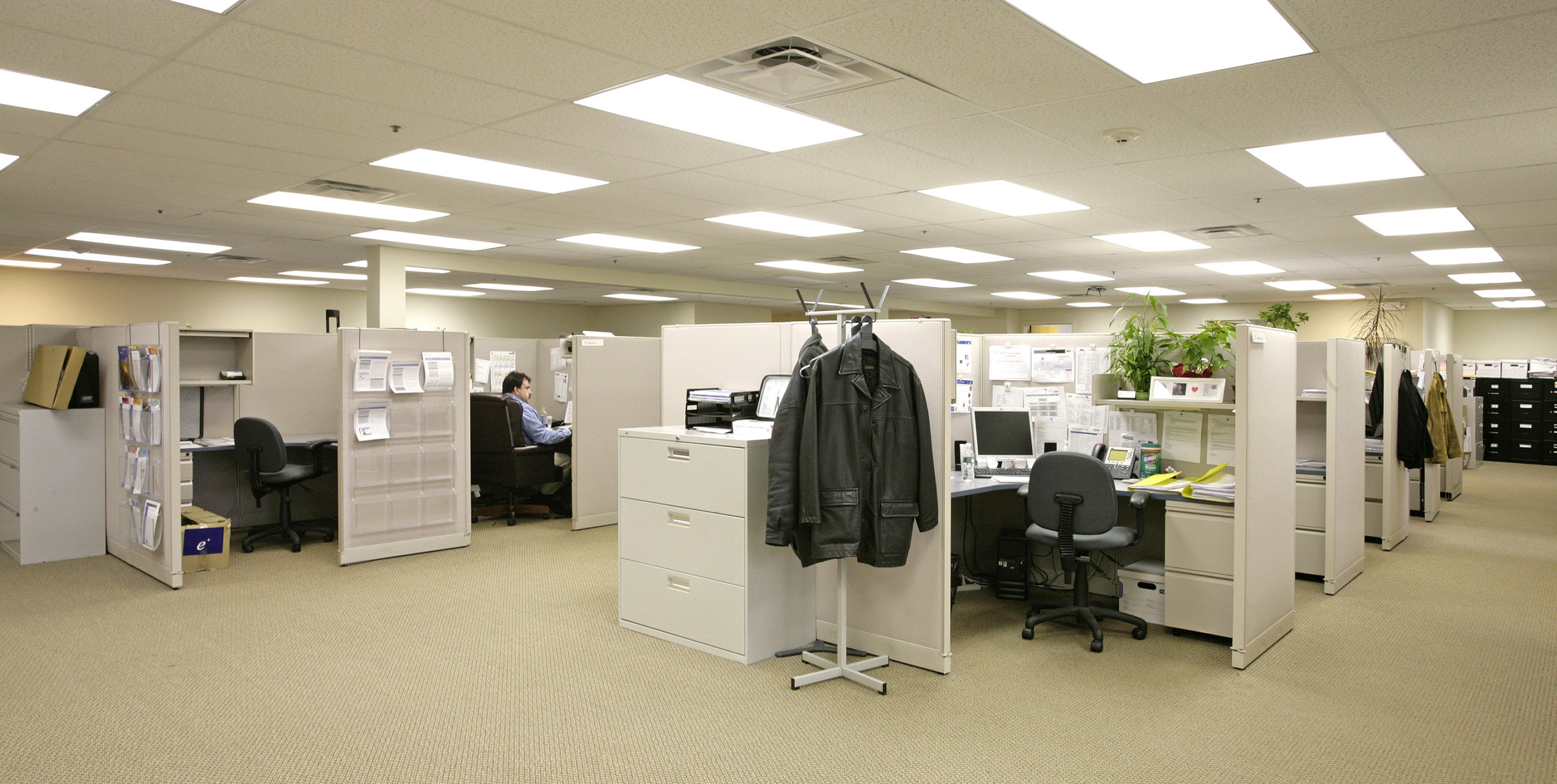 Cubicles at 125 Kennedy Drive, Hauppauge